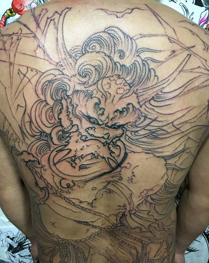 山神纹身图片_背部新传统纹身图案