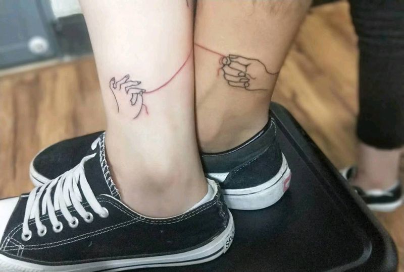 帅哥美女的情侣纹身纹身图片