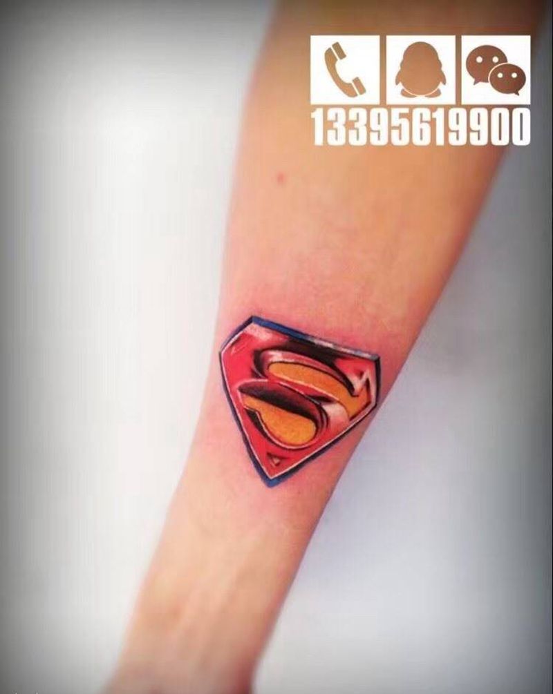 超人标志.纹身图片_手部纹身图案