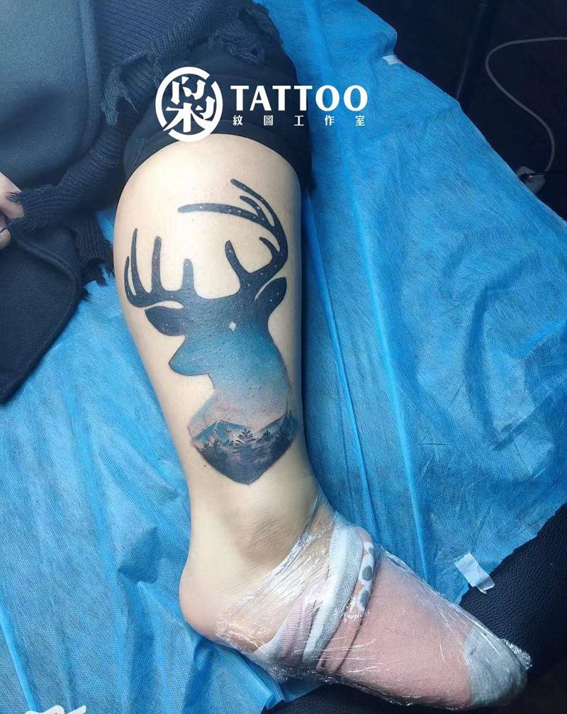 星空鹿遮盖纹身图片