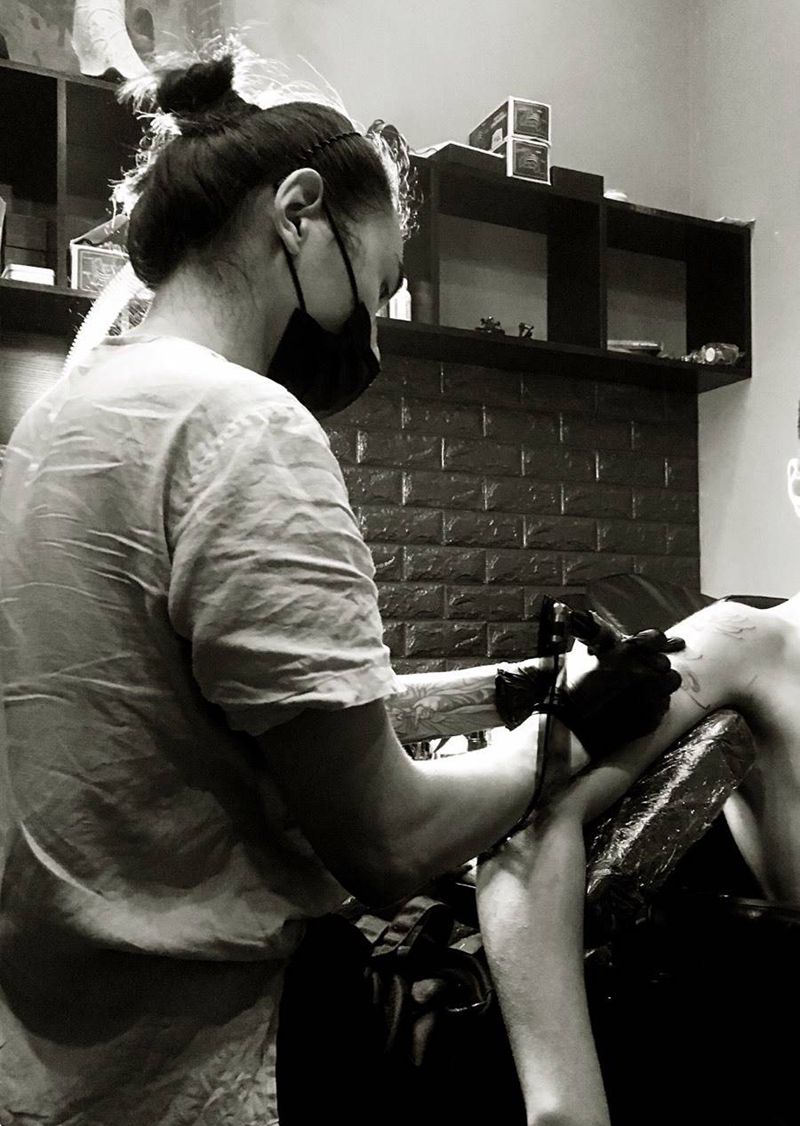 彼岸花纹身图片