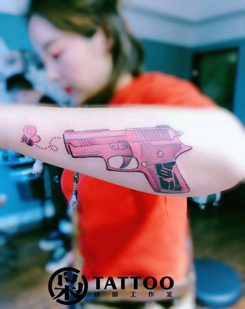 骚粉枪纹身图片_手臂纹身图案