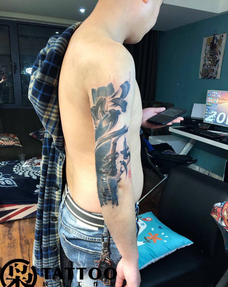 书法纹身图片_肩部手臂纹身图案