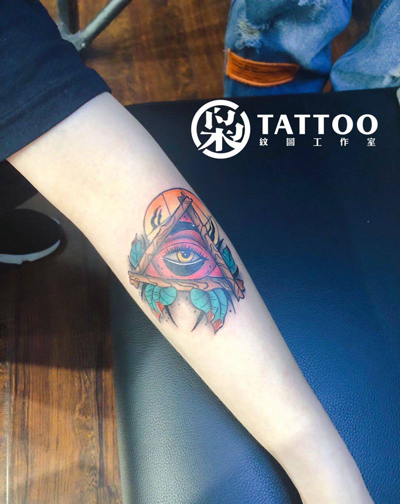 newschool全视之眼纹身图片_手臂纹身图案
