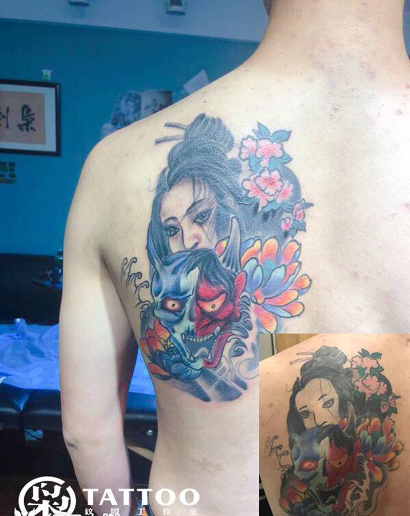 毁皮修改纹身图片_背部纹身图案