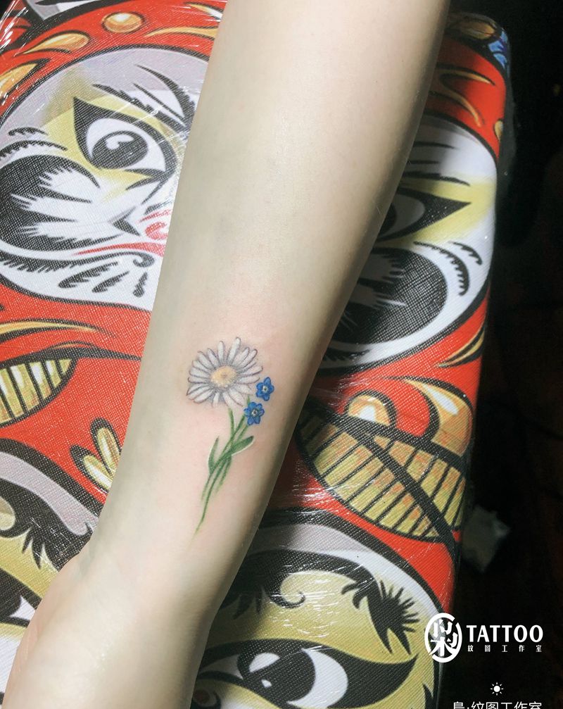 小图纹身图片_手部纹身图案