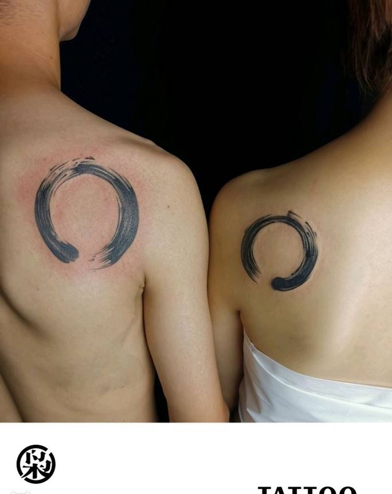 情侣纹身图片_背部水墨纹身图案