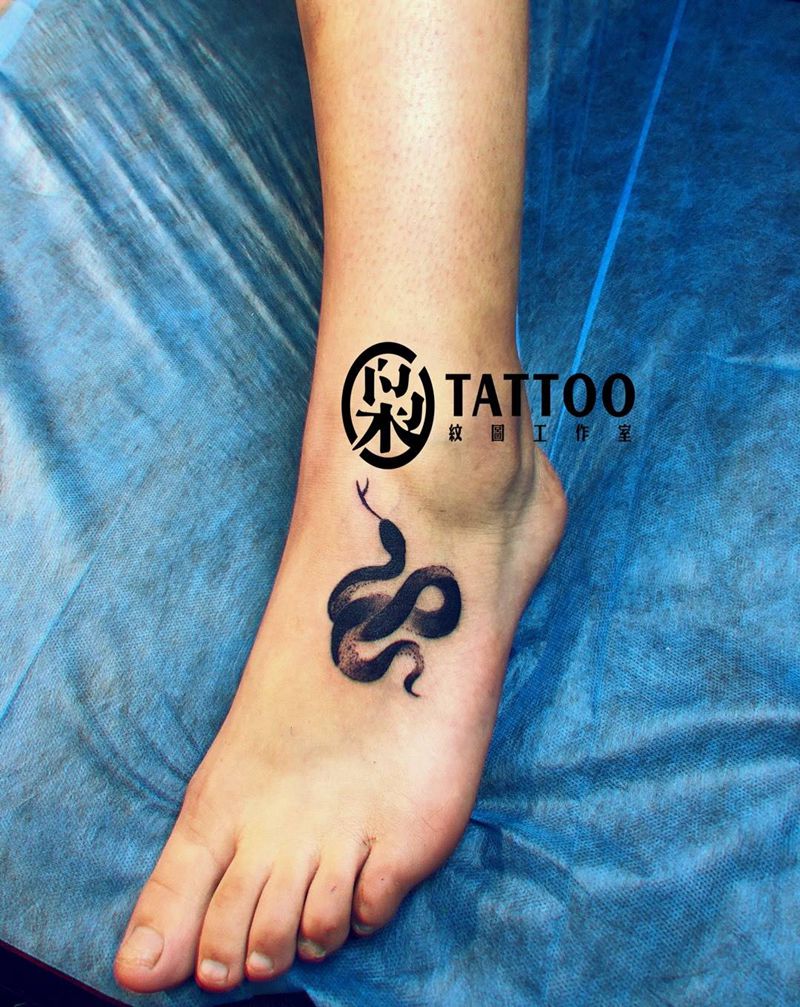蛇纹身图片