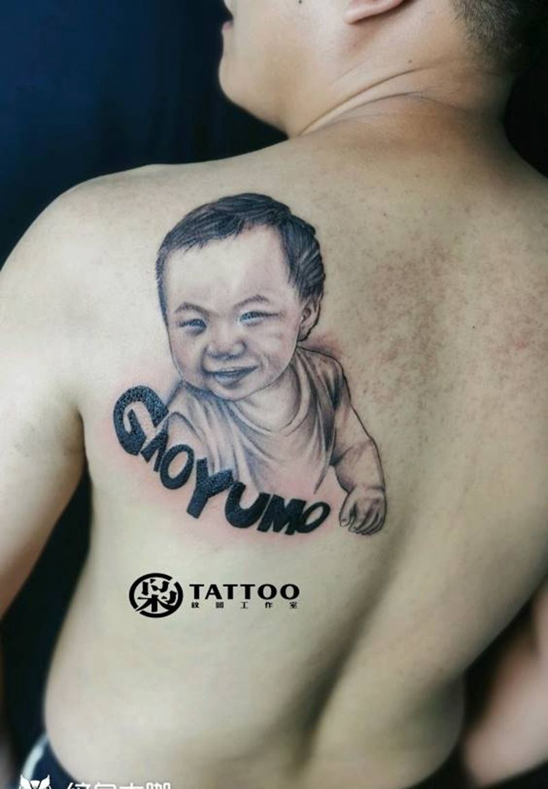 肖像纹身图片_肩部背部纹身图案