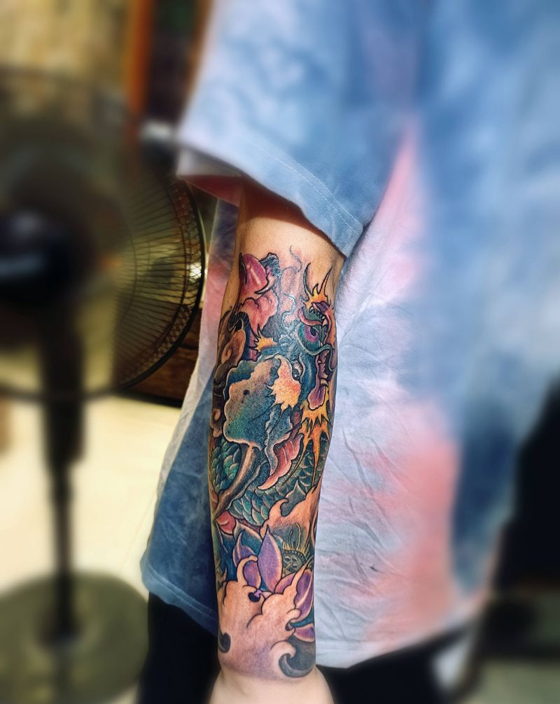 新传统龙纹身图片_手臂新传统纹身图案