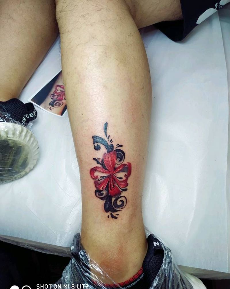 山东来的老哥做了个彼岸花纹身图片_腿部纹身图案