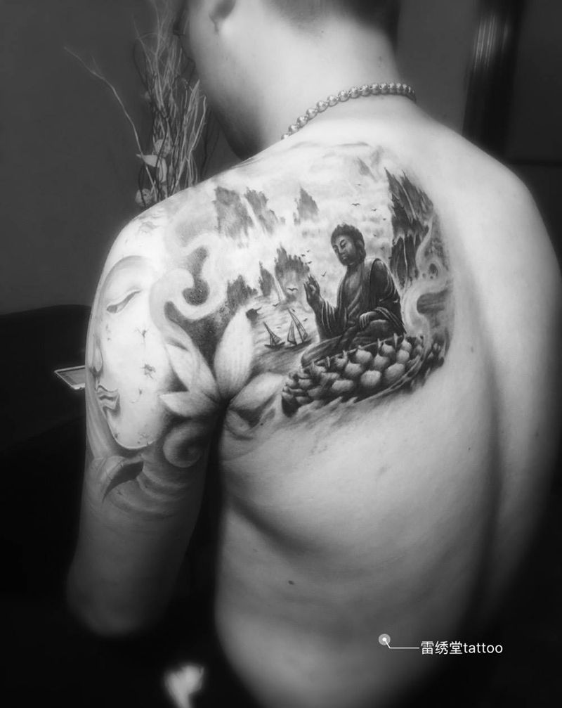雷绣堂江北金街店：（佛界）与老图相结合！老顾客2年前做的现在增加元素。纹身图片
