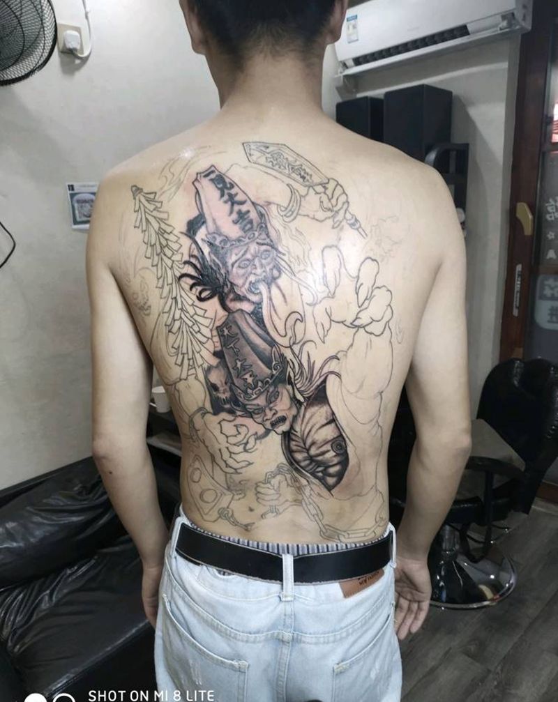 麻药战士...纹身图片_背部新传统黑白无常纹身图案