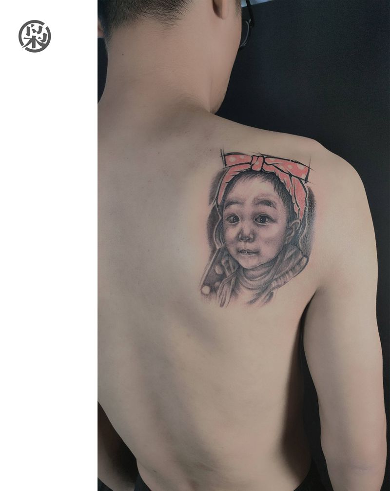 肖像纹身图片_背部欧美写实纹身图案
