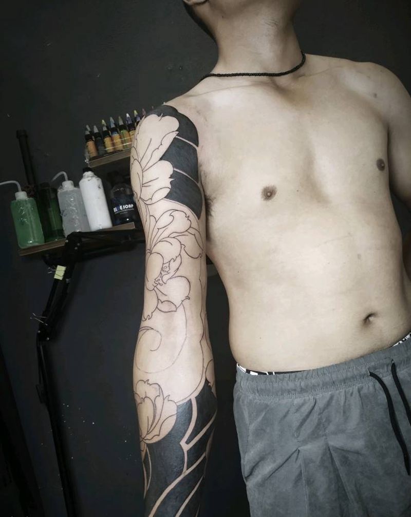 日式牡丹纹身图片_手臂老传统牡丹日式花臂纹身图案