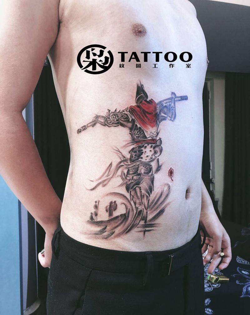 一生所爱纹身图片_腹部水墨纹身图案