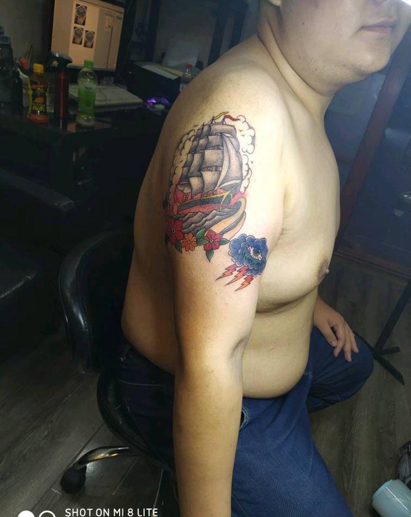 乌云纹身图片_手臂New SchoolOld School乌云纹身图案