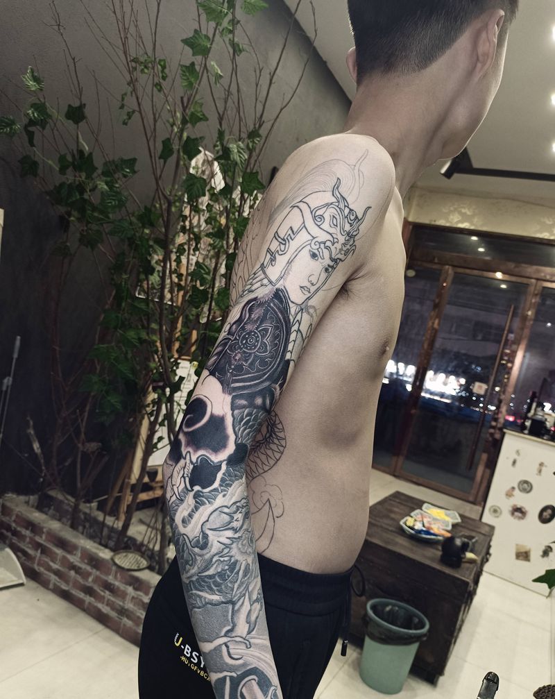 赵云花臂修改纹身图片_手臂新传统老传统花臂修改赵云纹身图案