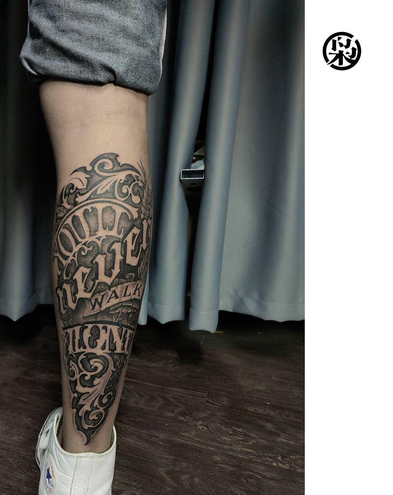 奇卡诺纹身图片_腿部花体字纹身图案