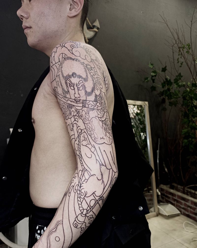 张顺花臂线条纹身图片_手臂老传统张顺破水门花臂纹身图案