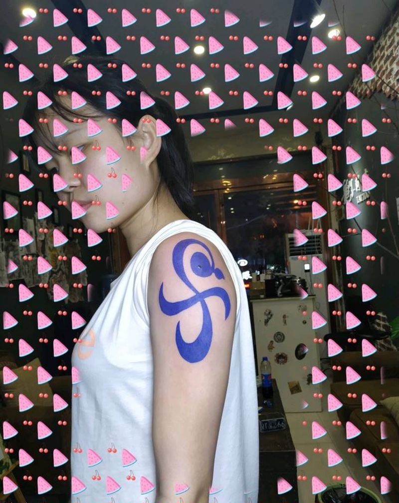 客人自带图纹身图片_手臂图腾纹身图案