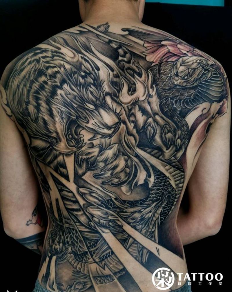 满背纹身纹身图片_背部新传统纹身图案