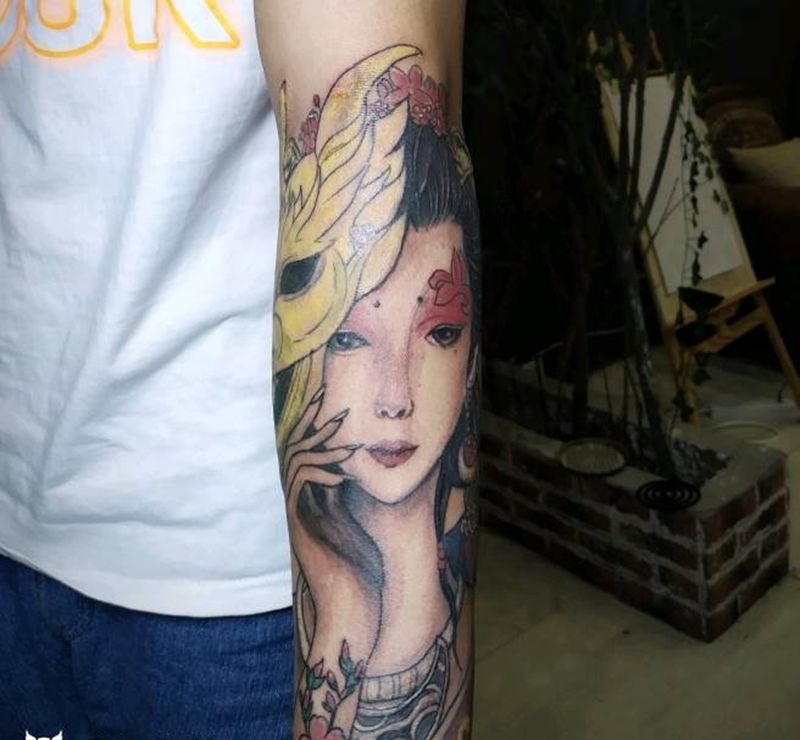 修改艺伎纹身图片_手臂新传统艺伎小臂纹身图案