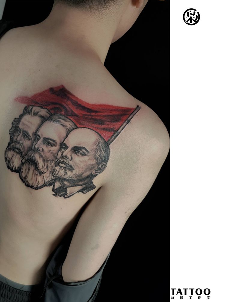 马列纹身图片_背部欧美写实纹身图案
