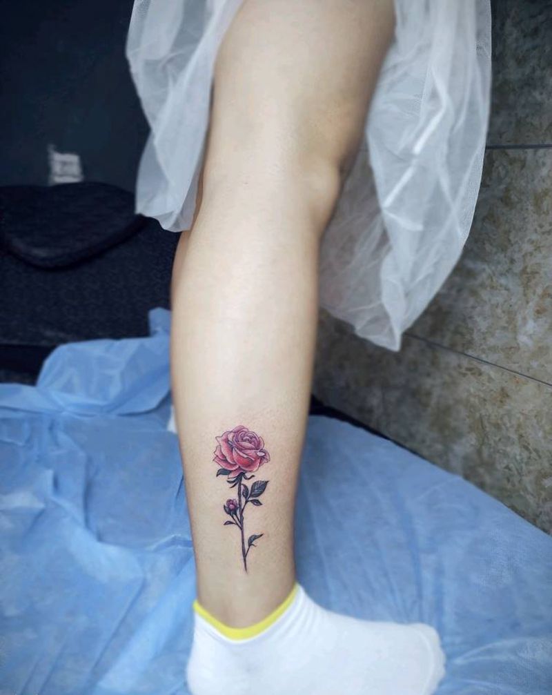 小腿玫瑰纹身图片_腿部水彩玫瑰纹身图案