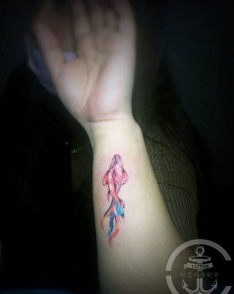 小金鱼纹身图片