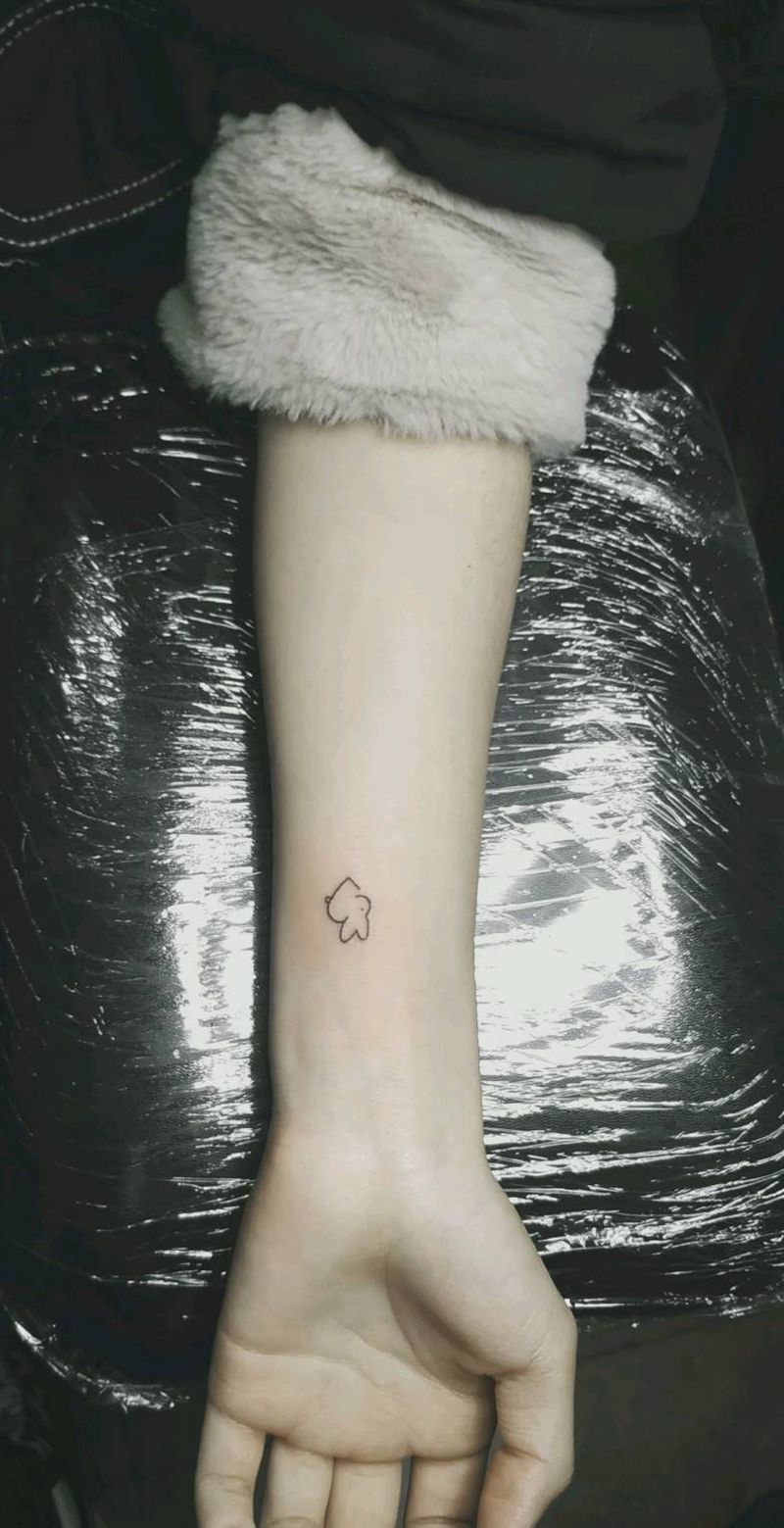 小清新兔子纹身图片_手部兔子纹身图案