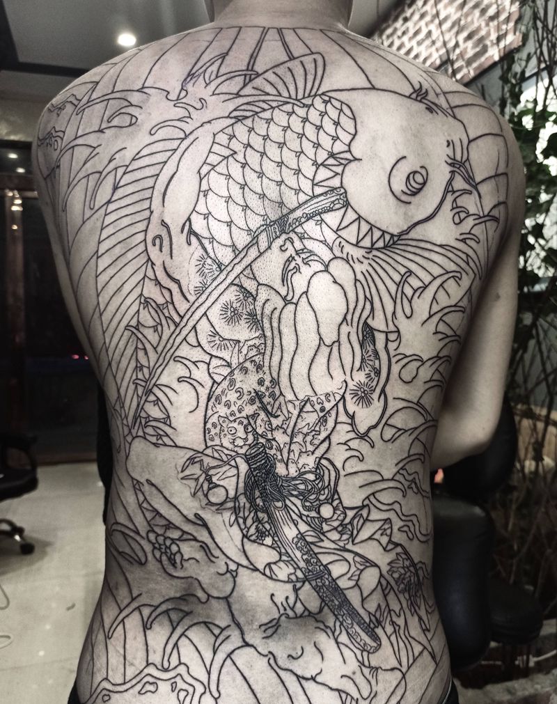 鬼若丸线条未扩线纹身图片_背部老传统新传统纹身图案