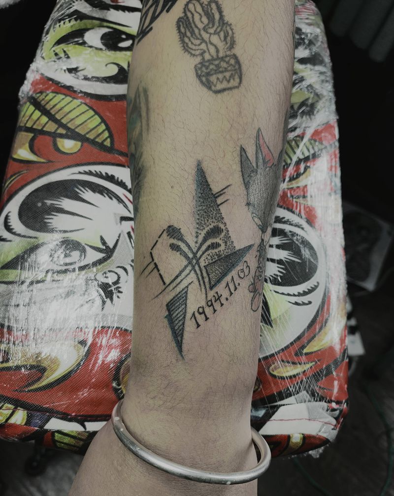 近期小图组合纹身图片_手臂点刺几何纹身图案