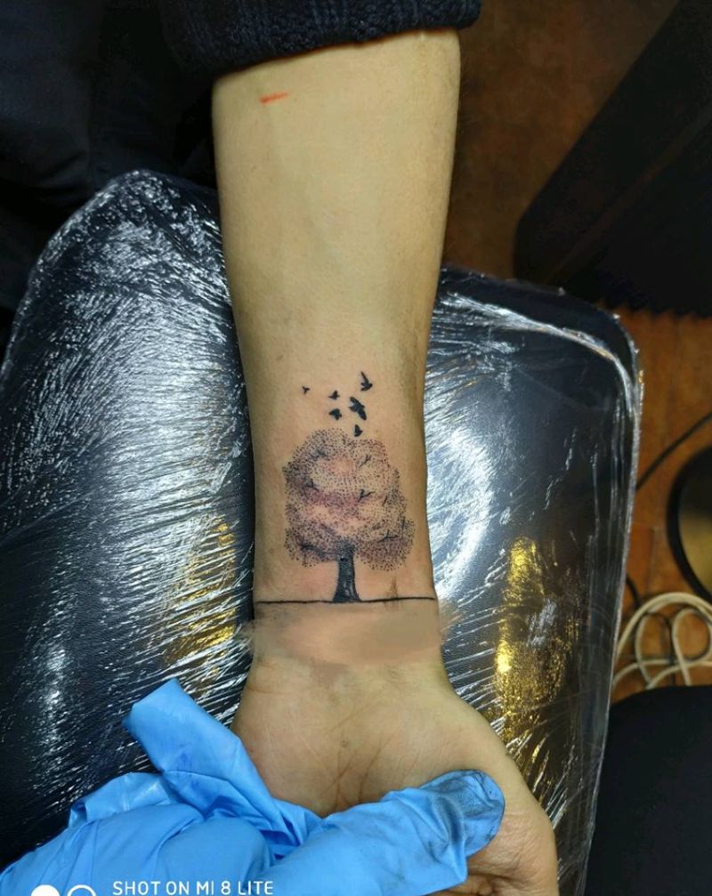 点刺树纹身图片