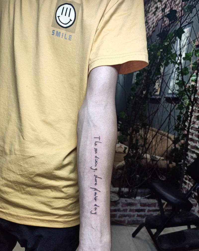 小臂英文纹身图片_手臂图腾英文纹身图案