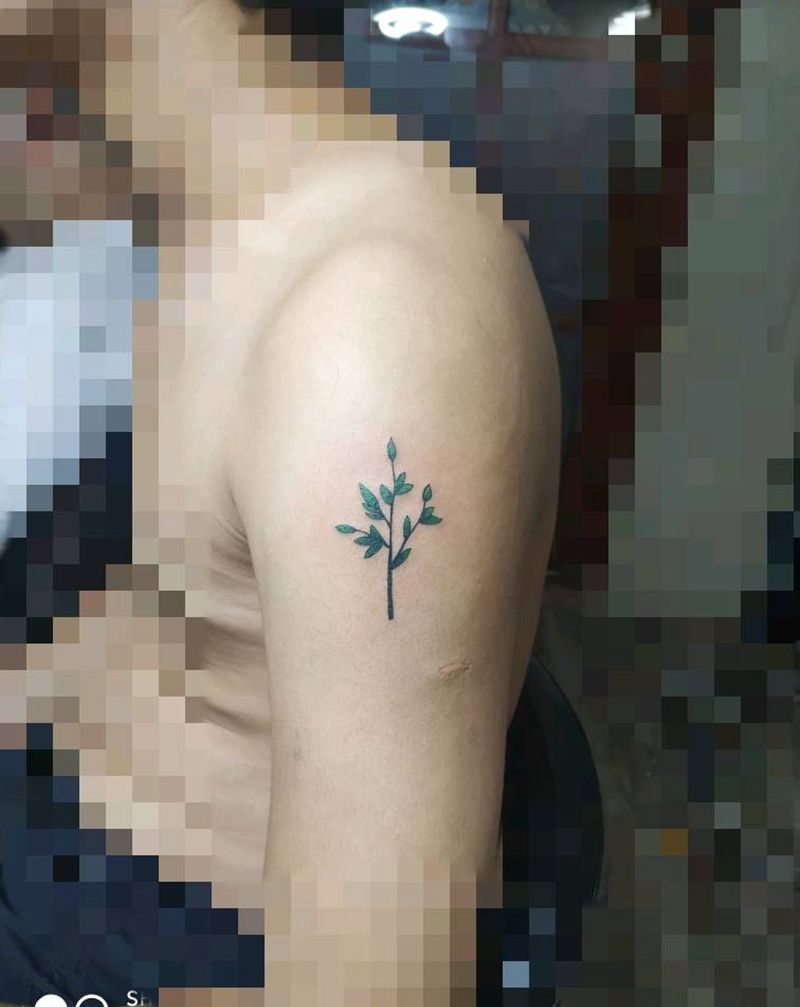 手臂小树纹身图片_手臂水彩纹身图案