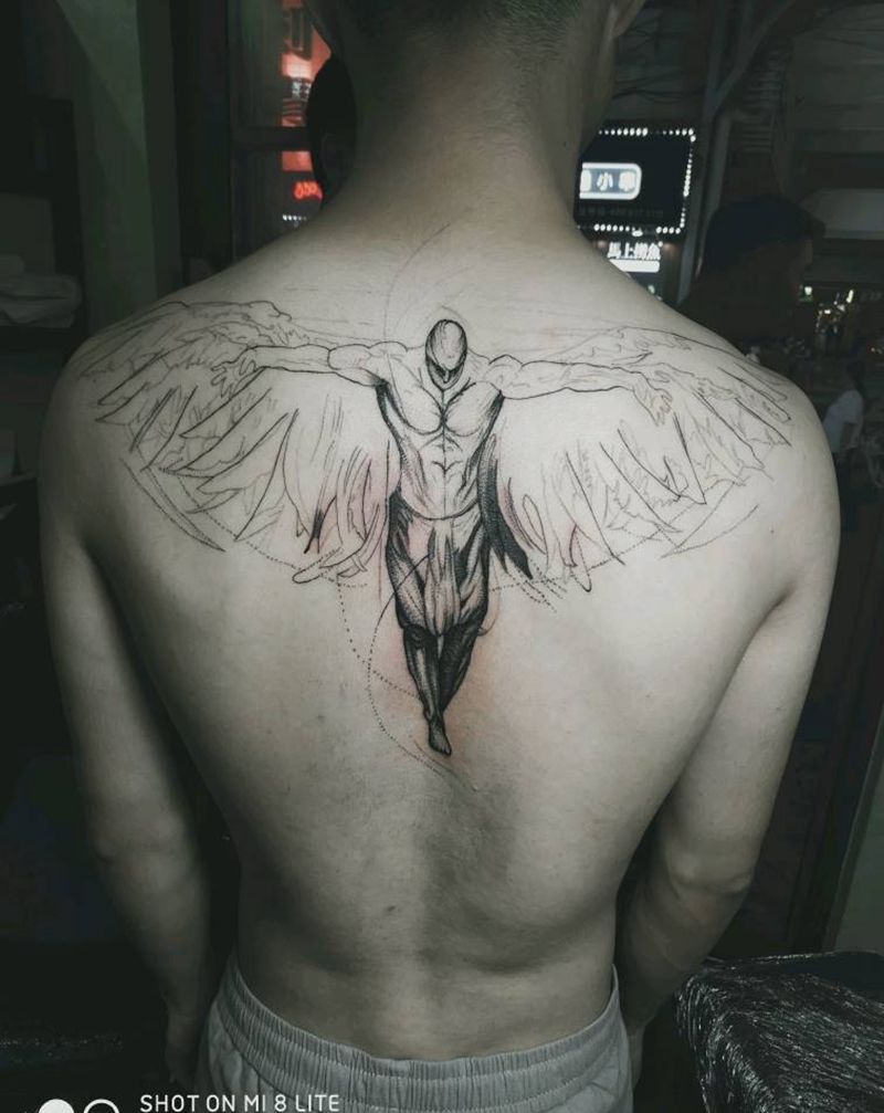 天使未完成纹身图片_背部欧美写实点刺天使纹身图案