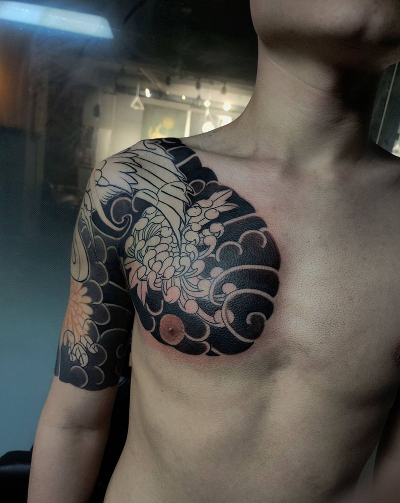 传统半甲进度纹身图片_胸部老传统纹身图案