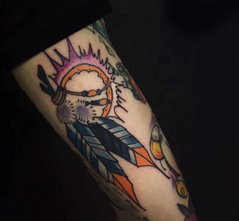 羽毛纹身图片_成品肩部清新几何纹身图案