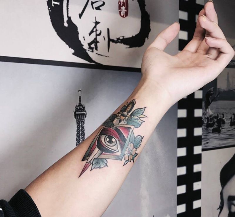 上帝之眼纹身图片