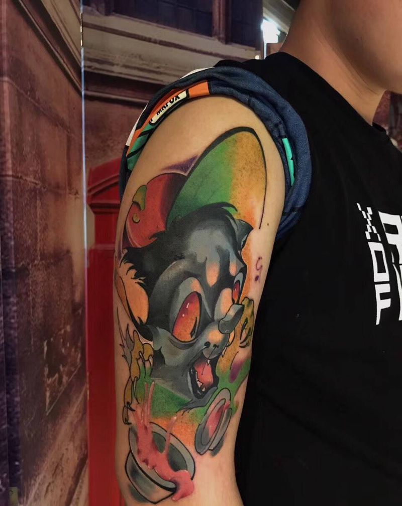 school纹身图片_成品欧美肩部动物纹身图案