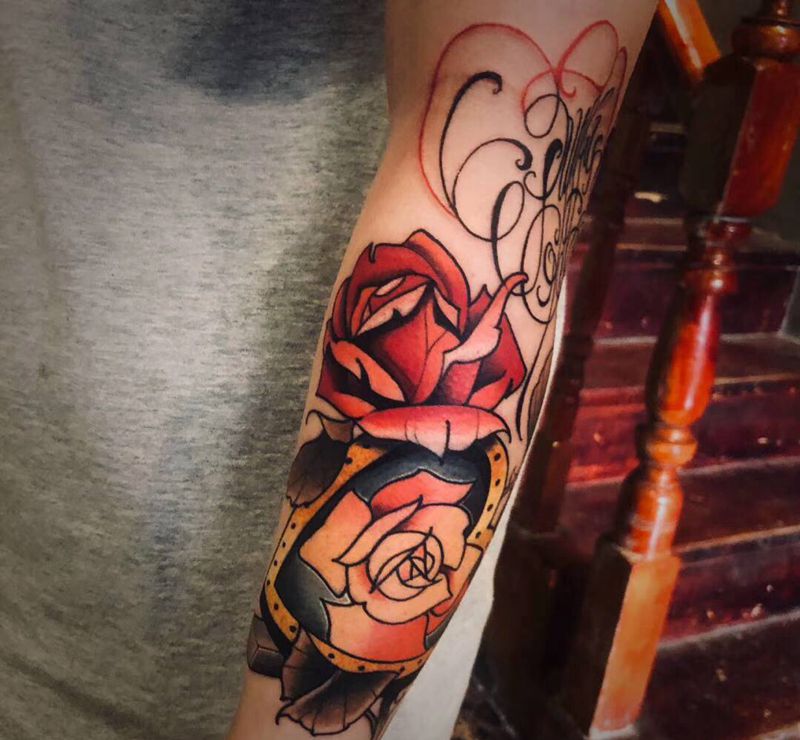 玫瑰纹身图片_手臂New SchoolOld School纹身图案