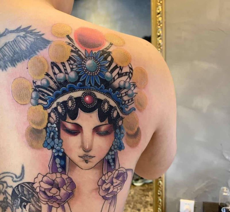 艺妓纹身图片_背部新传统纹身图案