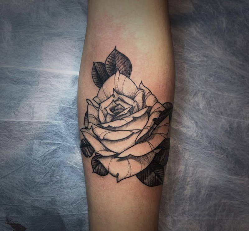玫瑰纹身图片_手臂纹身图案