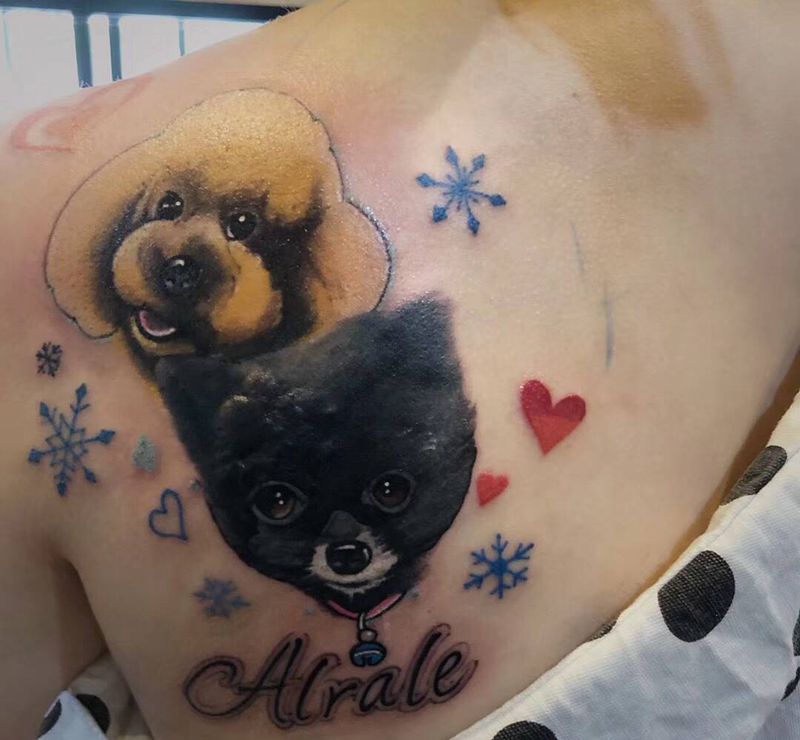 客人家的狗狗纹身图片_背部纹身图案