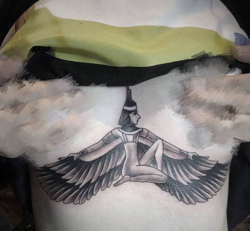 胸下纹身纹身图片_胸部纹身图案