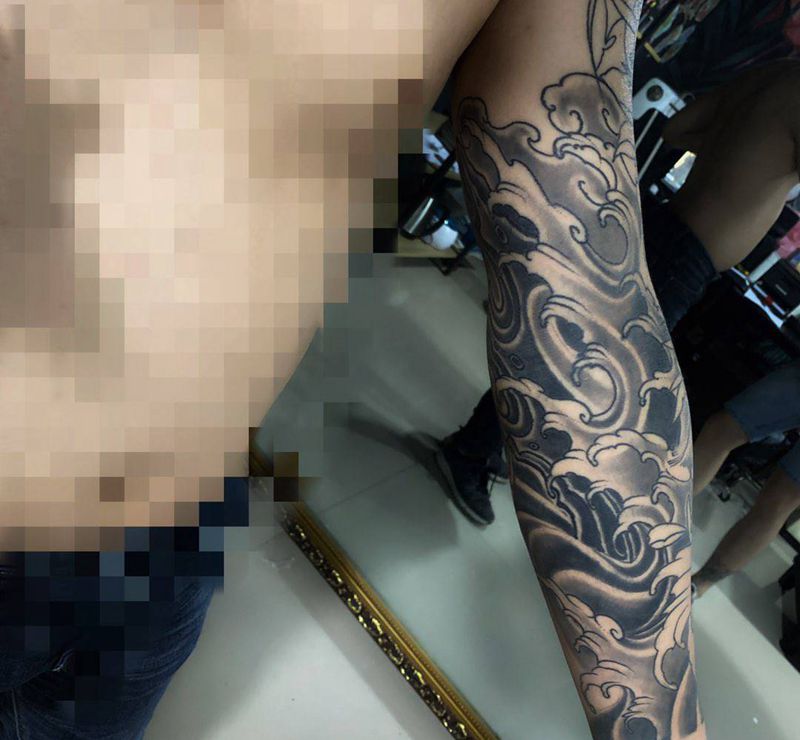 全程无痛恢复后纹身图片_手臂新传统纹身图案