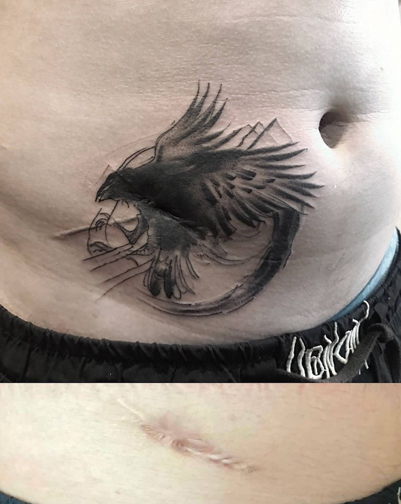 老鹰纹身图片_腹部纹身图案