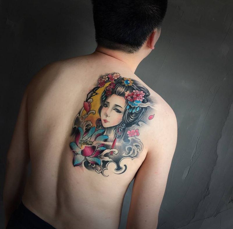 肖像纹身图片_背部纹身图案