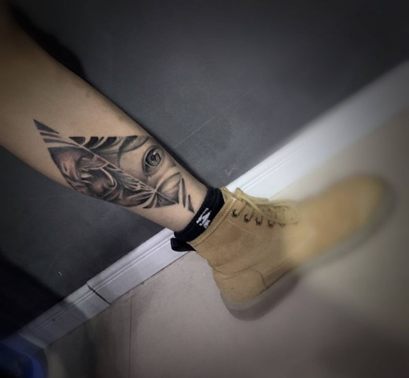 写实眼睛纹身图片